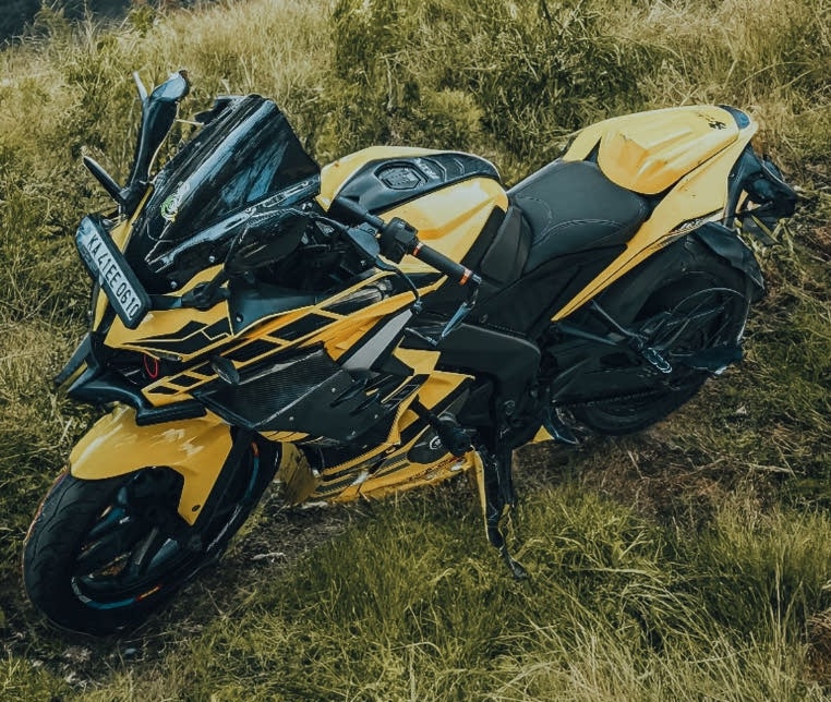 پالس RS200
