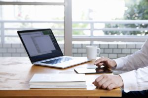 رزومه کاری حرفه‌ای؛ کلید ورود به بازار کار رقابتی